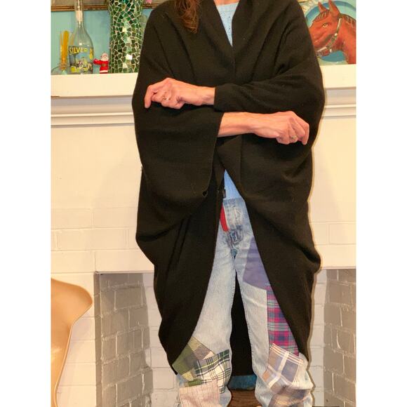 VINTAGE PORTOLANO BLACK SLEEVED CASHMERE WOOL CAPE CARDIGAN WRAP - Picture 3 of 6